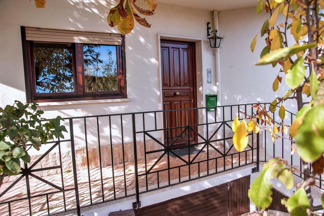 A Casa Di Galdino E Vittorianna Apartment L'Aquila Exterior photo